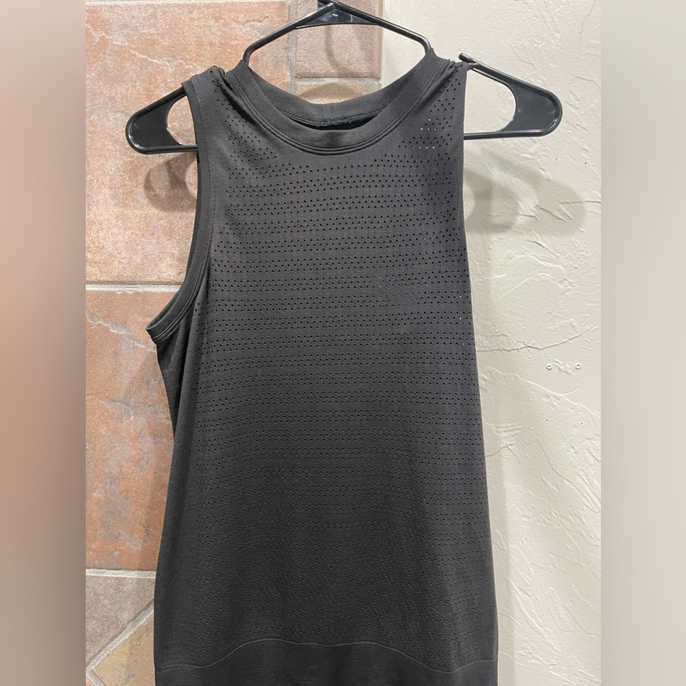 LULULEMON | black tank | see through | size 4